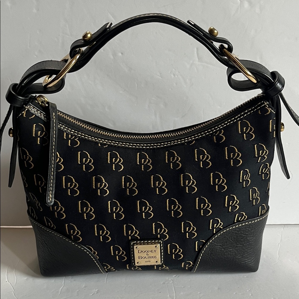 Y2K DOONEY & BOURKE 1975 Nikki shoulder bag